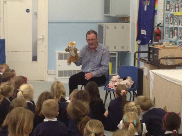 SCHOOL NEWS: Puppets teach children about prejudice and bullying Photo 1