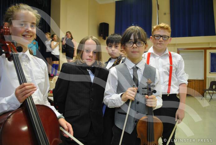 SCHOOL NEWS: Bugsy Malone at Swanmead School Photo 3