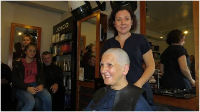 ILMINSTER NEWS: Elaine baldly goes for Brave the Shave in aid of Macmillan Photo 2