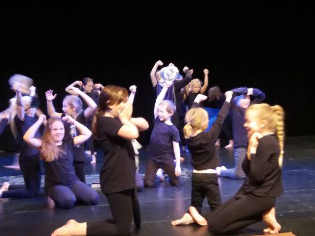 SCHOOL NEWS: Brushing up their Shakespeare at Greenfylde Photo 2