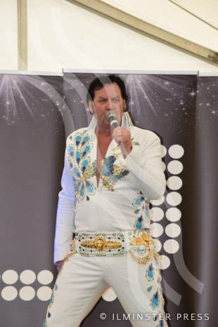 SOMERSET NEWS: Show goes on for Elvis tribute act – despite thieves stealing his van