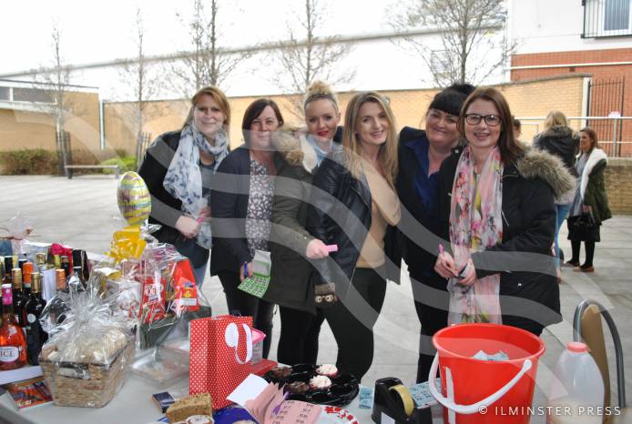 ILMINSTER NEWS: Fantastic day of fundraising for life-saving machines