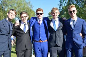 Wadham School Yr 11 Prom – June 26, 2018: Year 11 students at Wadham School in Crewkerne celebrated their end-of-school prom in traditional style at Haslebury Mill. Photo 14