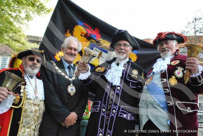 ILMINSTER NEWS: Oyez oyez oyez – the town criers are coming! Photo 1