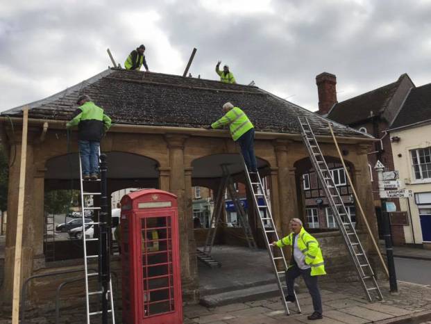 COUNTDOWN TO CHRISTMAS 2019: Christmas lights are the jewels in Ilminster’s crown