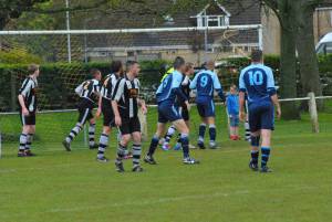 Ilminster Town v Middlezoy Rovers - May 2, 2016 Photo 11