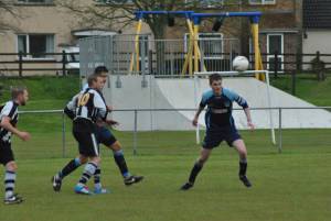 Ilminster Town v Middlezoy Rovers - May 2, 2016 Photo 28
