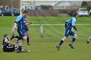 Ilminster Town v Middlezoy Rovers - May 2, 2016 Photo 32