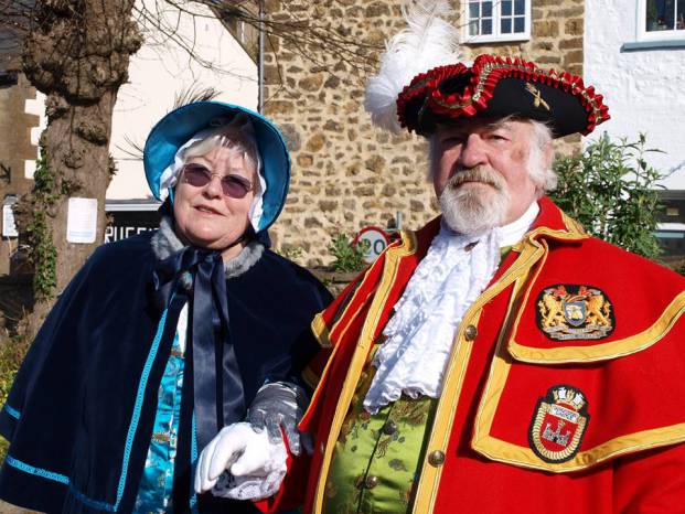 ILMINSTER NEWS: Oyez Oyez! The town criers are in town!