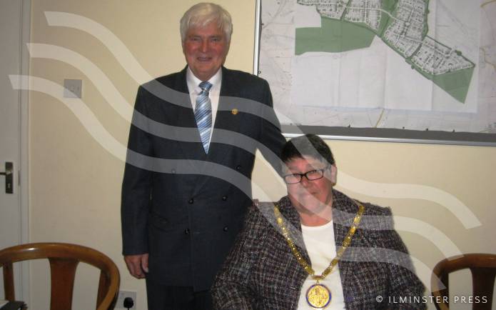ILMINSTER NEWS: New Mayor thanks exiting trio of town councillors