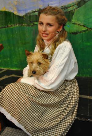 Wonderful Wizard of Oz Part 1 – May 2016: The Youth Group of the Broadway Amateur Theatrical Society perform the Wonderful Wizard of Oz at the Broadway Village Hall. Photo 6