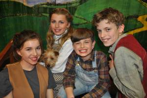 Wonderful Wizard of Oz Part 1 – May 2016: The Youth Group of the Broadway Amateur Theatrical Society perform the Wonderful Wizard of Oz at the Broadway Village Hall. Photo 8