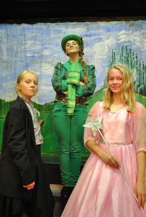 Wonderful Wizard of Oz Part 1 – May 2016: The Youth Group of the Broadway Amateur Theatrical Society perform the Wonderful Wizard of Oz at the Broadway Village Hall. Photo 9