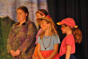 Wonderful Wizard of Oz Part 2 – May 2016: The Youth Group of the Broadway Amateur Theatrical Society perform the Wonderful Wizard of Oz at the Broadway Village Hall. Photo 6