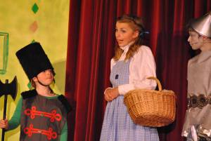 Wonderful Wizard of Oz Part 3 – May 2016: The Youth Group of the Broadway Amateur Theatrical Society perform the Wonderful Wizard of Oz at the Broadway Village Hall. Photo 17