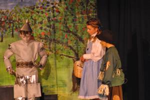 Wonderful Wizard of Oz Part 3 – May 2016: The Youth Group of the Broadway Amateur Theatrical Society perform the Wonderful Wizard of Oz at the Broadway Village Hall. Photo 6