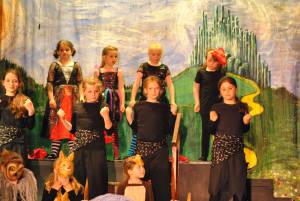 Wonderful Wizard of Oz Part 4 – May 2016: The Youth Group of the Broadway Amateur Theatrical Society perform the Wonderful Wizard of Oz at the Broadway Village Hall. Photo 10
