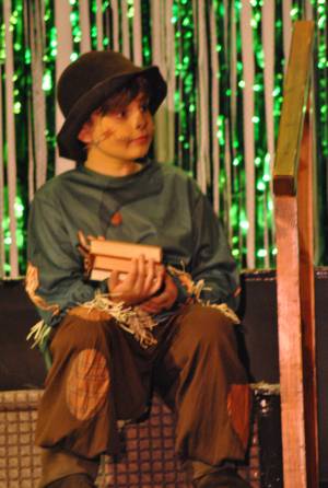 Wonderful Wizard of Oz Part 4 – May 2016: The Youth Group of the Broadway Amateur Theatrical Society perform the Wonderful Wizard of Oz at the Broadway Village Hall. Photo 11