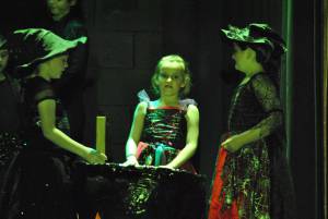 Wonderful Wizard of Oz Part 4 – May 2016: The Youth Group of the Broadway Amateur Theatrical Society perform the Wonderful Wizard of Oz at the Broadway Village Hall. Photo 5