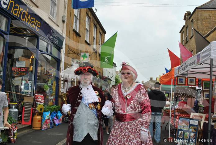 ILMINSTER NEWS: Street fair success for Silver Street Photo 1