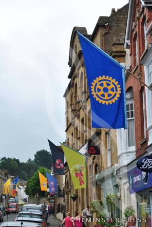ILMINSTER NEWS: Street fair success for Silver Street Photo 2