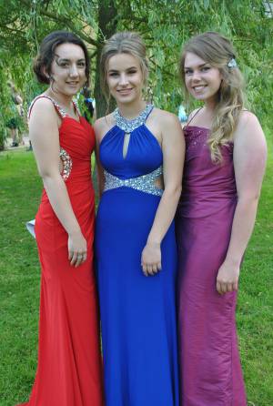 Wadham School Year 11 Prom Pt 3 – July 6, 2016: Students from Wadham School in Crewkerne gathered down the road at Haselbury Mill for the annual Year 11 Prom.  Photo 8