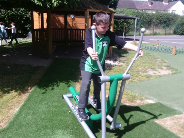 SCHOOL NEWS: New outdoor gym officially opens Photo 5