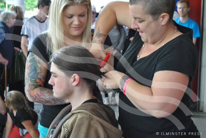 ILMINSTER NEWS: Family overwhelmed by head shave support Photo 10