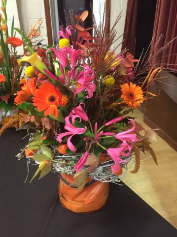CLUBS AND SOCIETIES: Angie's a hit with Ile Valley Flower Club Photo 3
