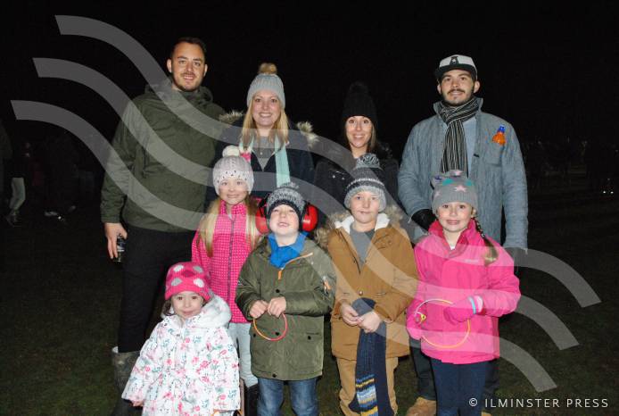 ILMINSTER NEWS: Fireworks display goes off with a bang! Photo 9