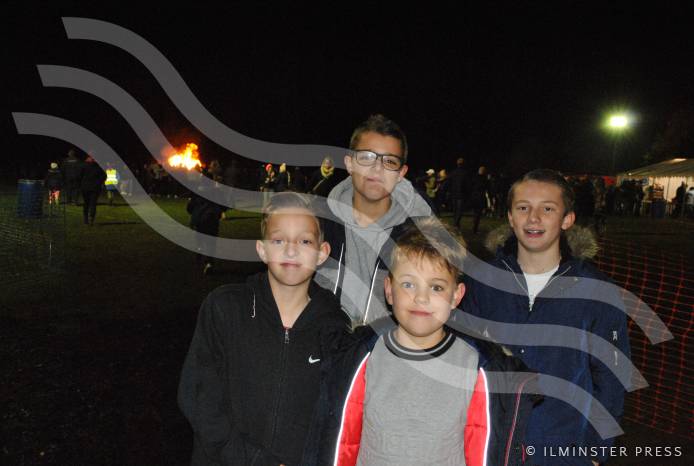 ILMINSTER NEWS: Fireworks display goes off with a bang! Photo 5