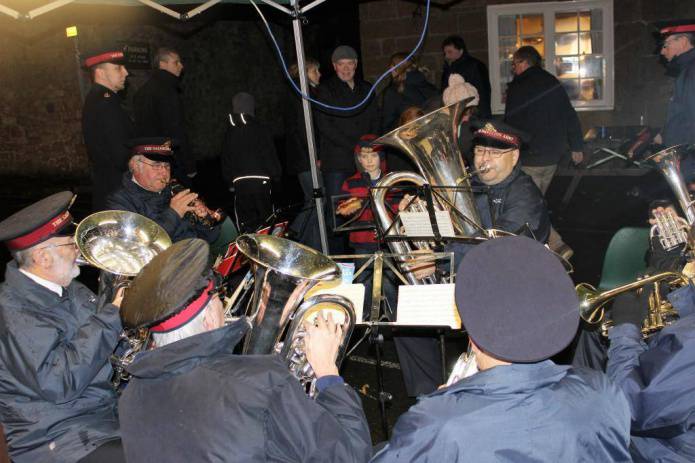 CHRISTMAS 2016: Fun-filled night for Ilminster Victorian Evening and Christmas Lights Switch-On Photo 10