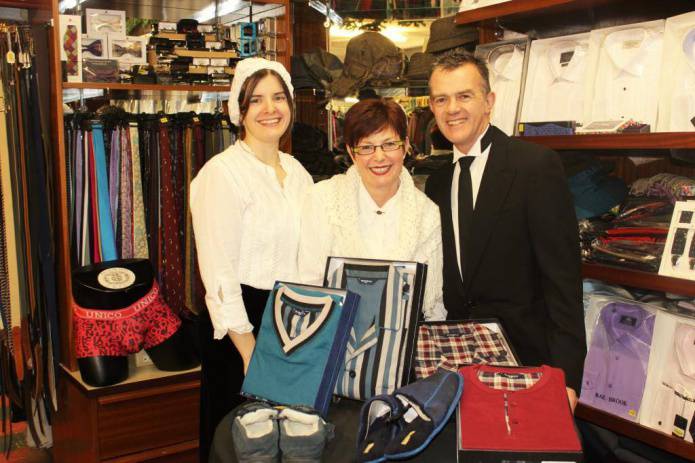CHRISTMAS 2016: Fun-filled night for Ilminster Victorian Evening and Christmas Lights Switch-On Photo 2