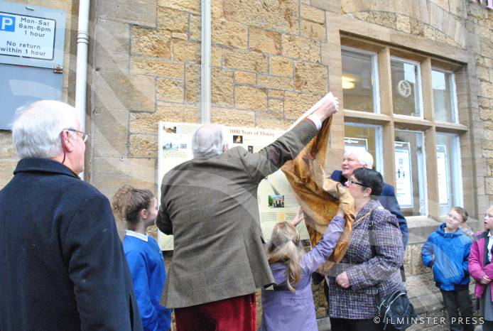 ILMINSTER NEWS: History information board is unveiled Photo 6