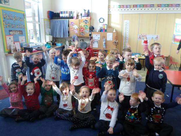 CHRISTMAS 2016: Greenfylde jumpers back Save the Children Photo 2