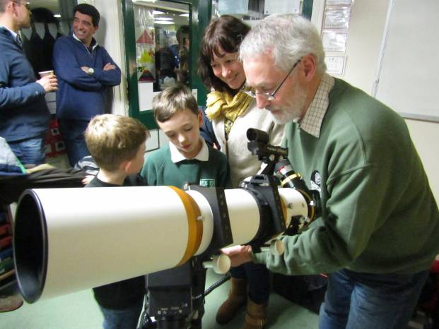 SCHOOL NEWS: Out of this world stargazing night Photo 2