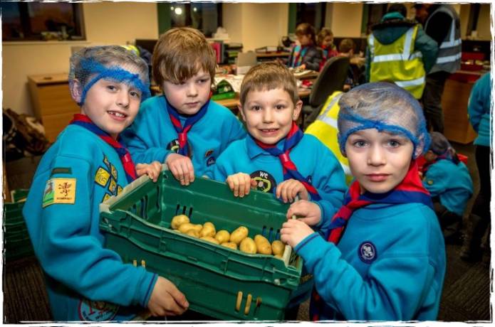 CLUBS AND SOCIEITES: Branston visit for 1st Ilminster Beavers Photo 2
